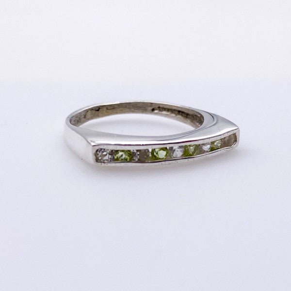 Anillo semi sin fin de Peridoto y Topacio Blanco - Anillos