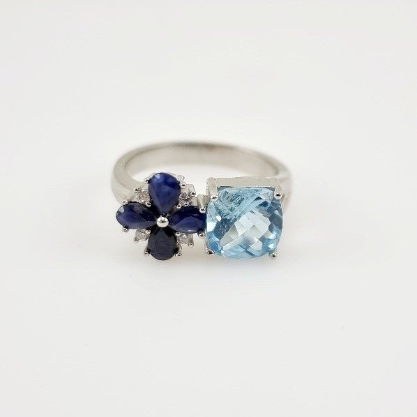 Anillo topacio azul, zafiro y cubic zirconia. - Anillos