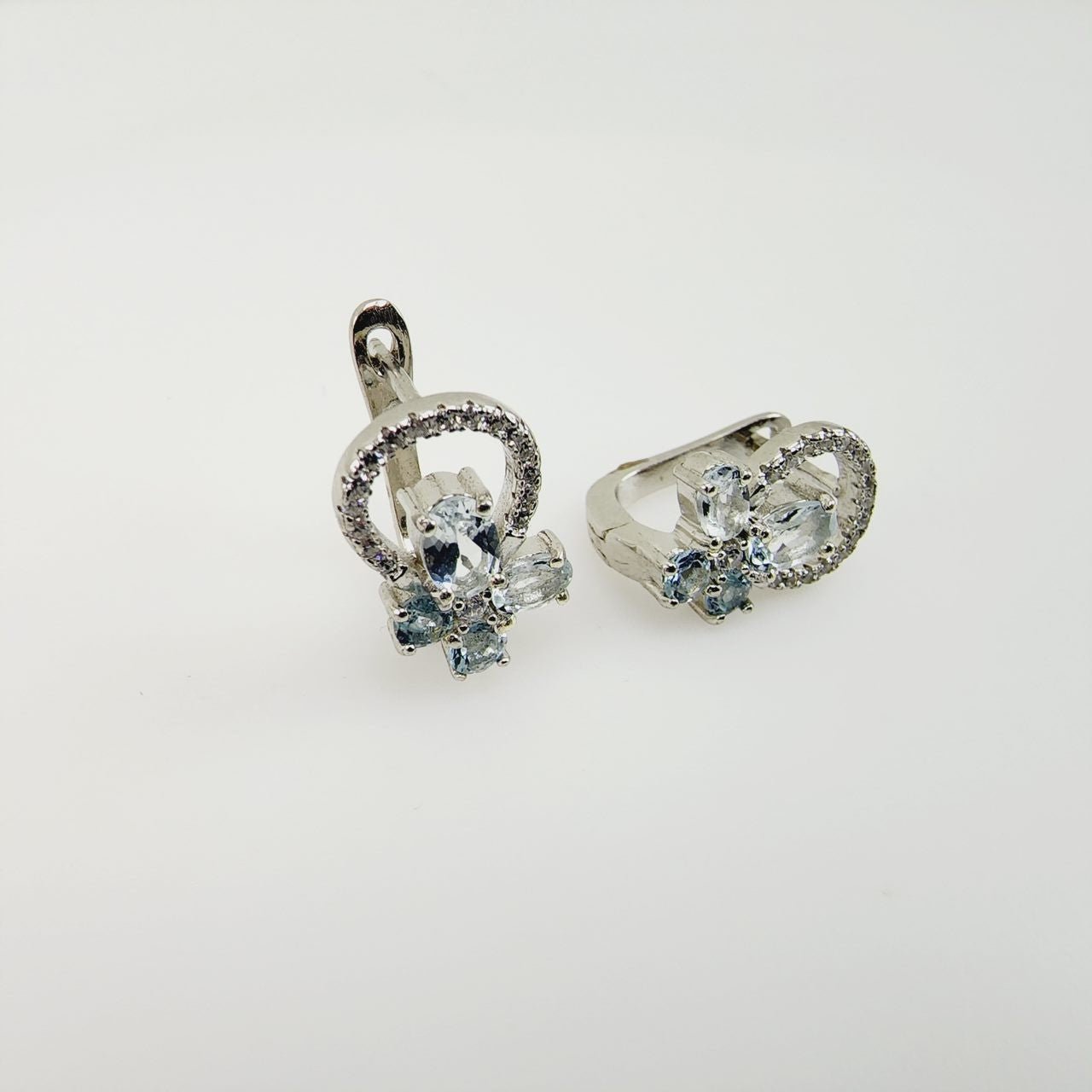 Aros de Aguamarina y cubic zirconia - Aros