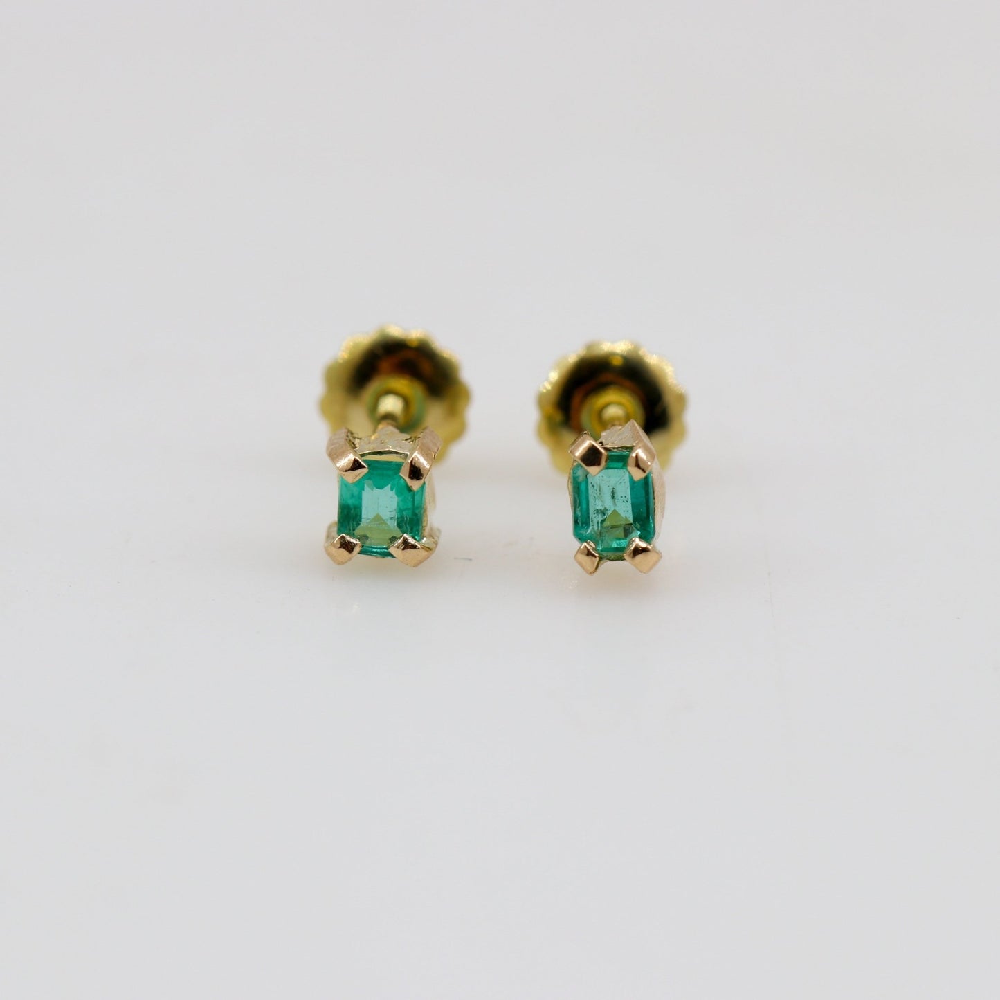Aros de Esmeralda en oro 18 k - Aros