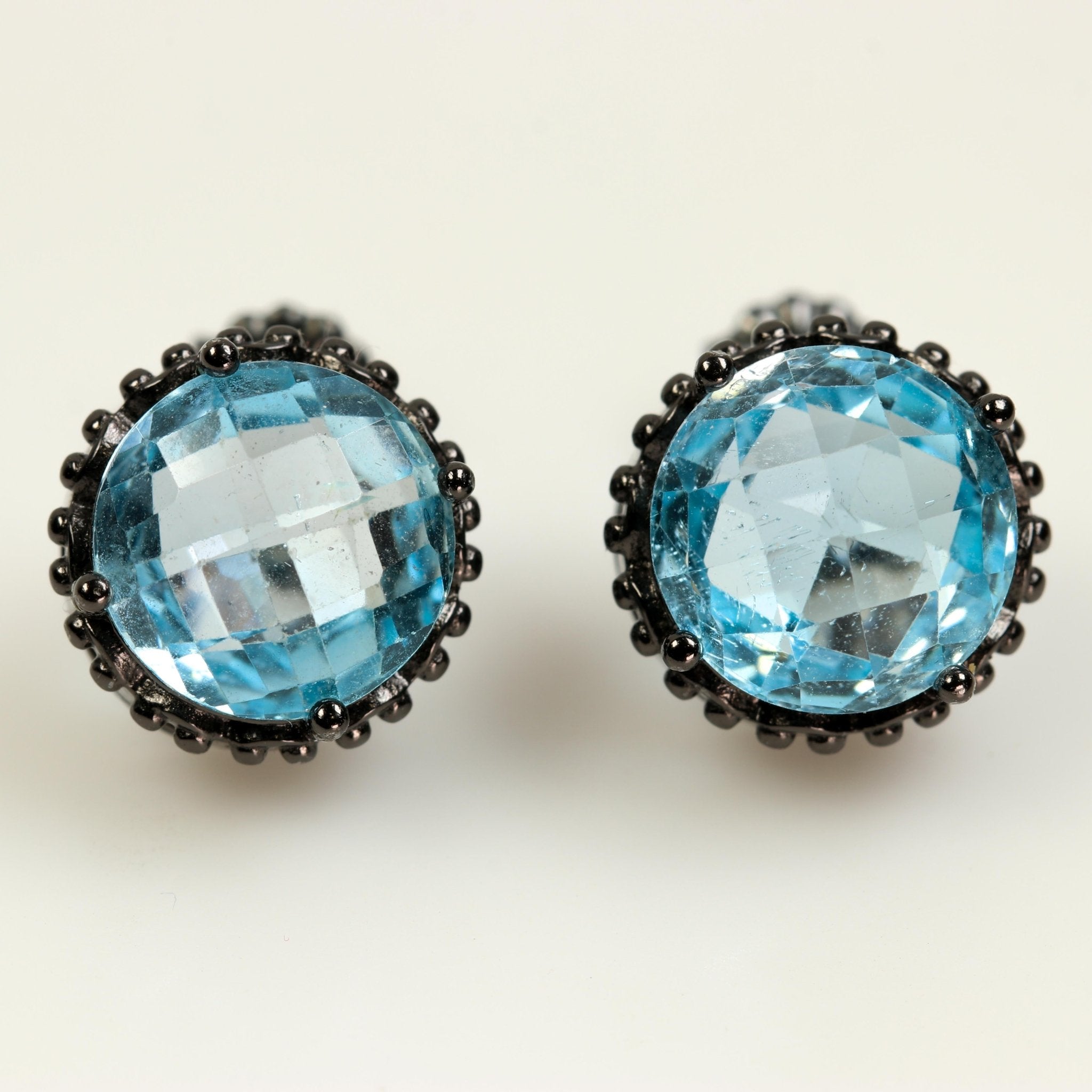 Aros de Topacio Azul en plata 925 ennegrecida - Aros