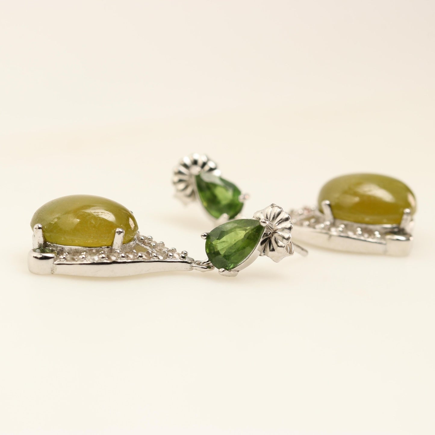 Aros de Zafiro amarillo y zircón verde - Aros