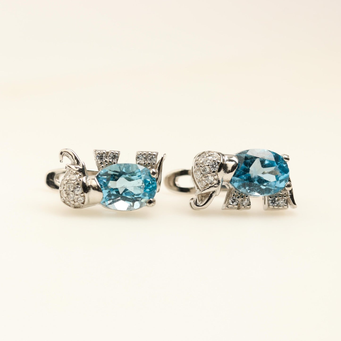 Aros de zircón azul y cubic zirconia - Aros