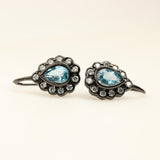 Aros de zircón azul y zircón blanco en plata ennegrecida - Aros