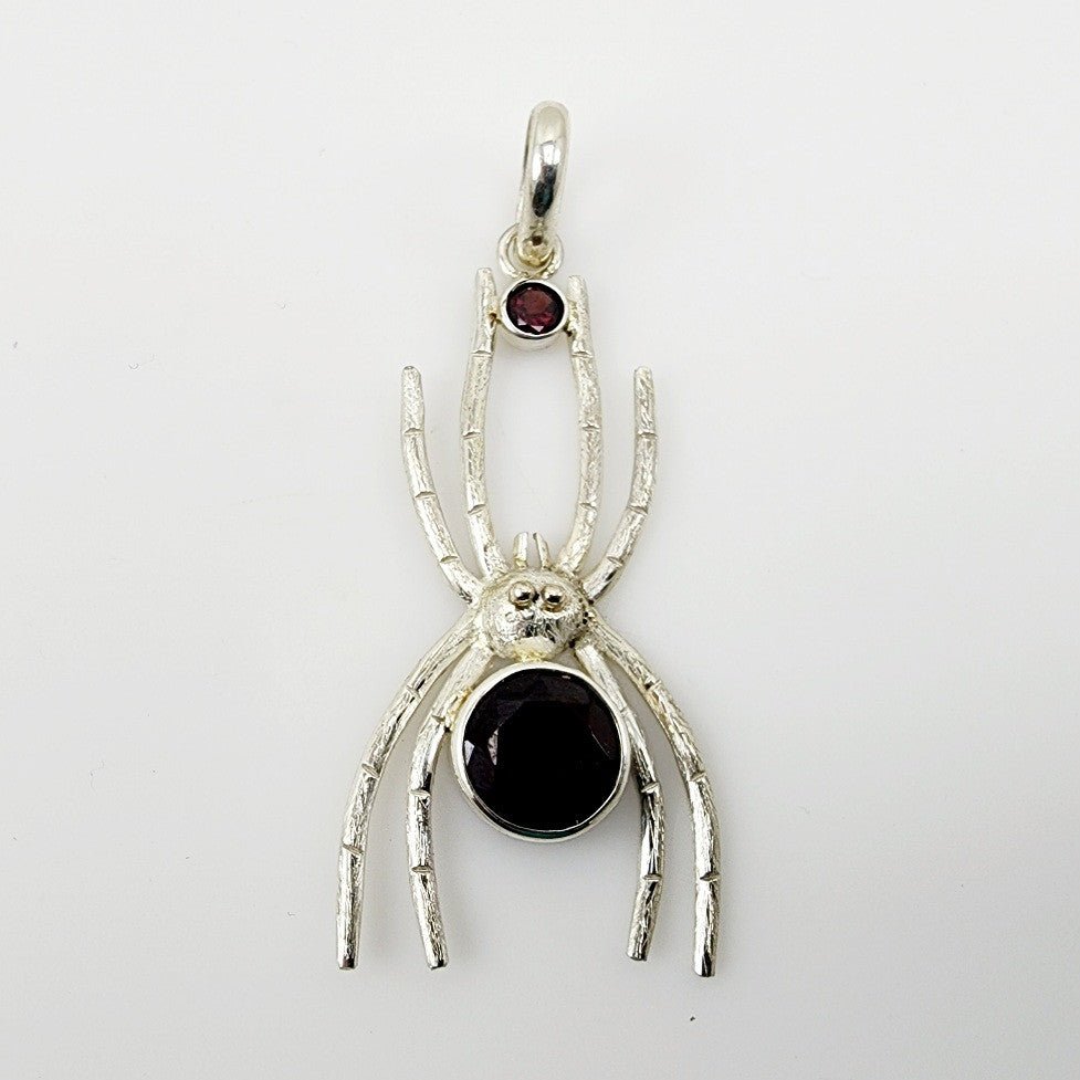Dije Araña de Granates - Dijes