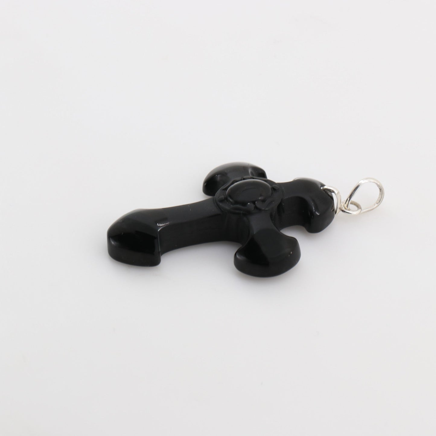 Dije Cruz tallada en Obsidiana Negra - Dijes