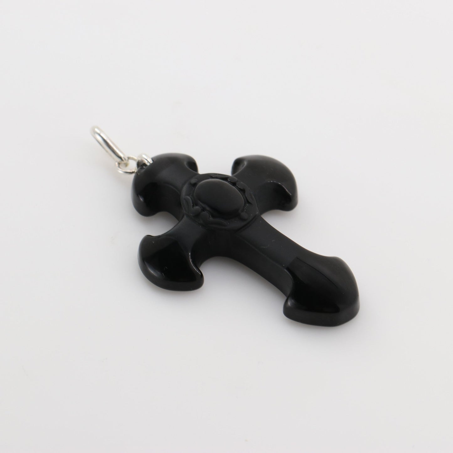 Dije Cruz tallada en Obsidiana Negra - Dijes
