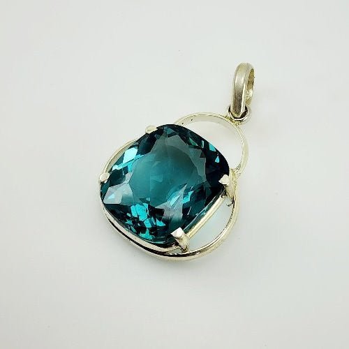Dije de Cuarzo Aqua Aura - Dijes