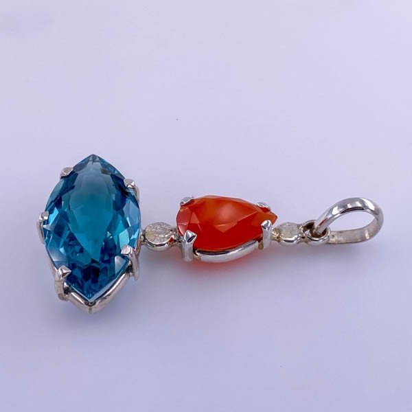 Dije de Cuarzo Aqua Aura y Ágata Cornalina - Dijes