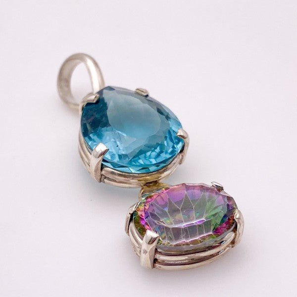 Dije de Cuarzo Aqua Aura y Cuarzo Místico - Dijes