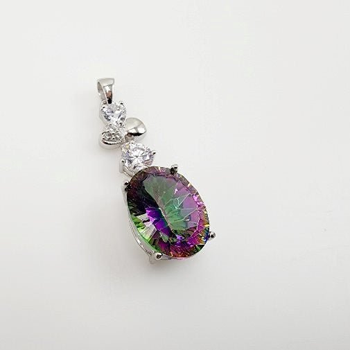 Dije de Cuarzo Místico y cubic zirconia - Dijes