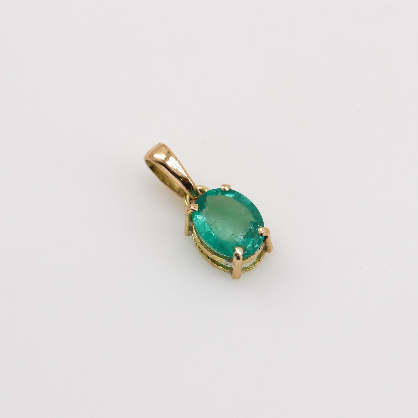 Dije de Esmeralda en oro 18 k - Dijes