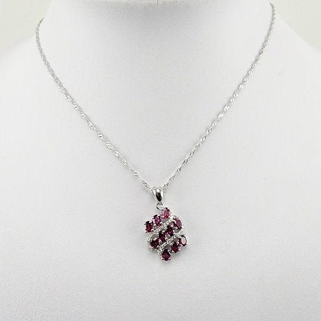 Dije de Granate Rodolita y cubic zirconia con cadena 45 cm - Dijes
