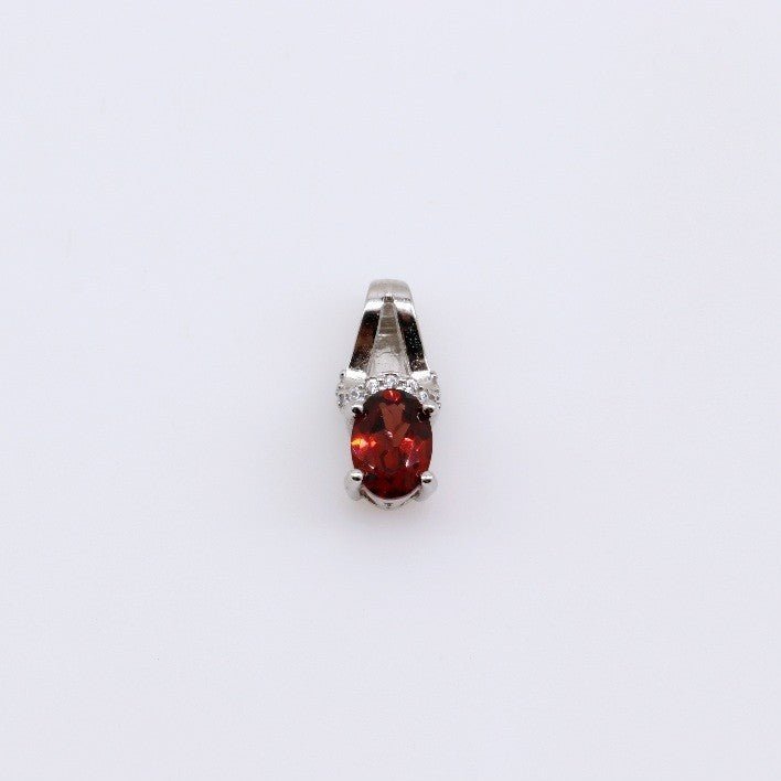 Dije de Granate y cubic zirconia - Dijes