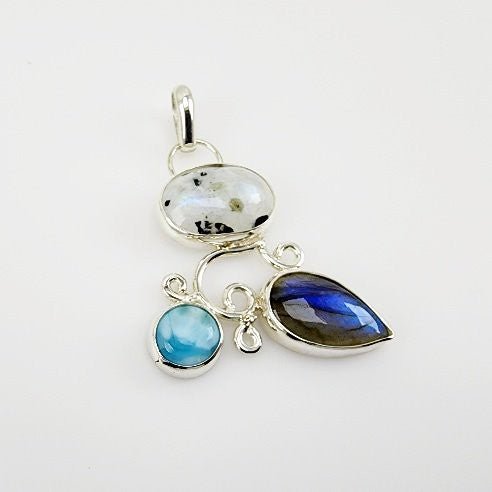 Dije de Labradorita azul, Piedra luna con turmalina negra y Larimar - Dijes