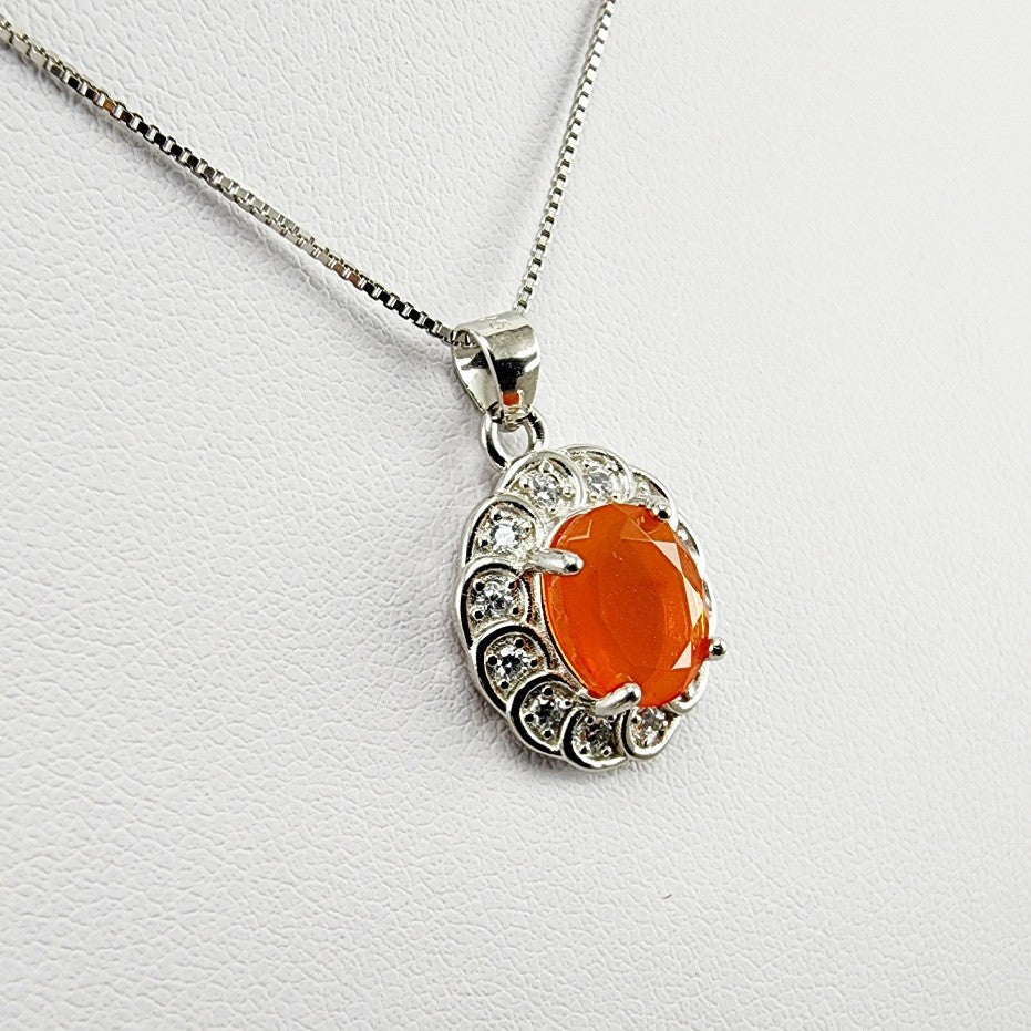 Dije de Ópalo De Fuego y cubic zirconia con cadena 45 cm - Dijes