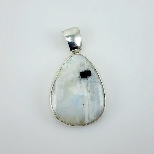 Dije de Piedra Luna con turmalina negra - Dijes