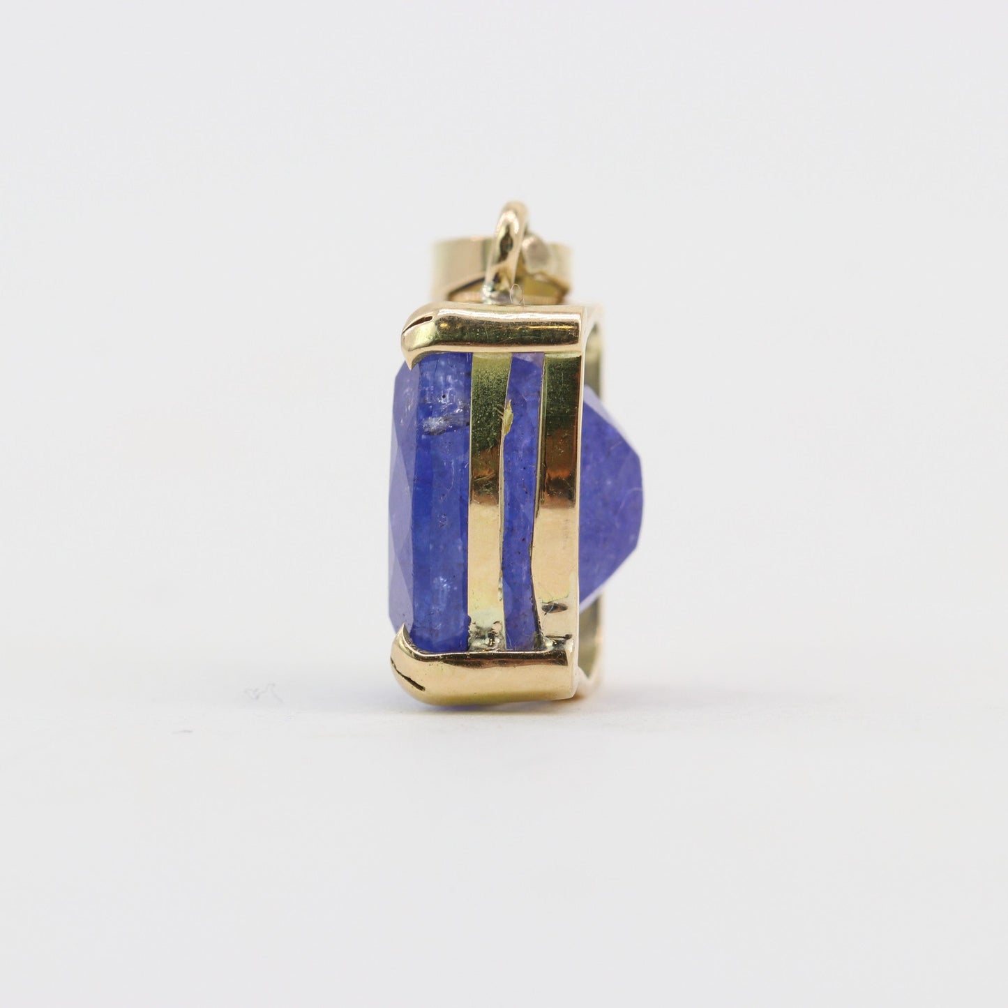 Dije de Tanzanita en oro 18 k - Dijes
