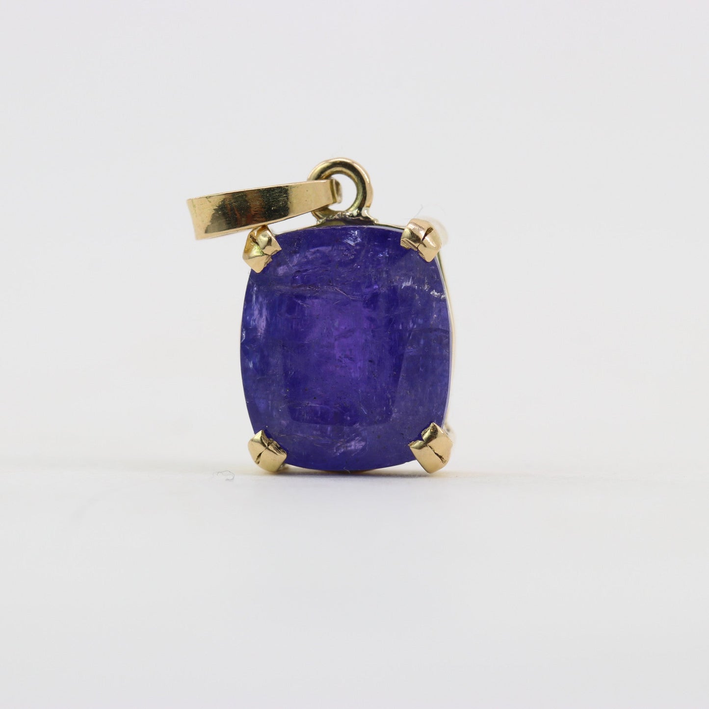 Dije de Tanzanita en oro 18 k - Dijes