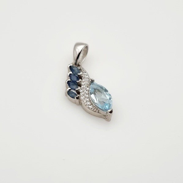 Dije de Topacio Azul, zafiro azul y Zirconia Cúbica - 