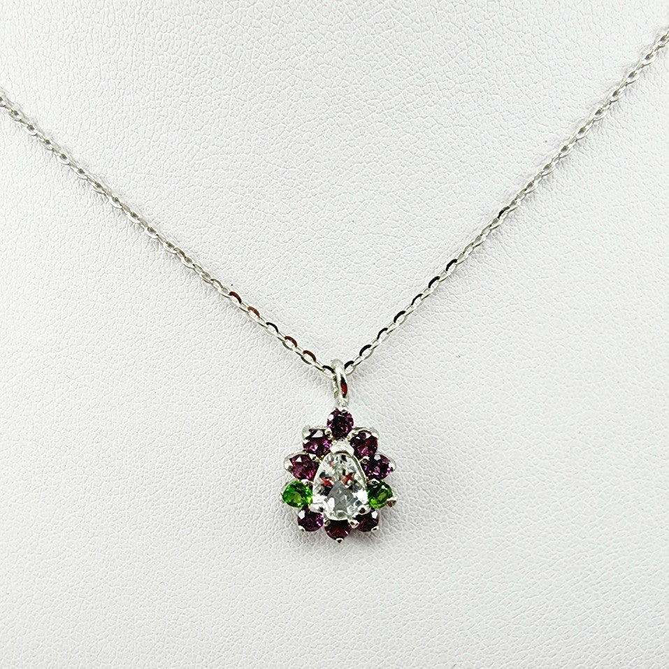 Dije de Topacio Blanco, Rodolito y Tsavorite con cadena 45 cm - Dijes