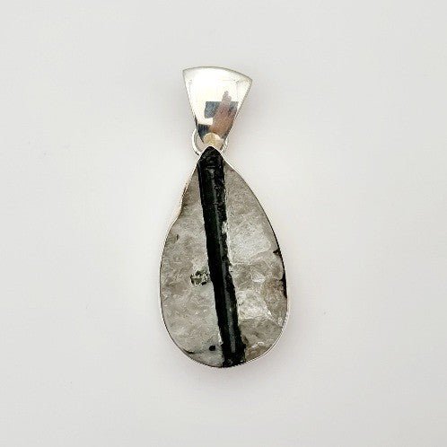 Dije de Turmalina Verde cristalizada en Plata 950  - Dijes