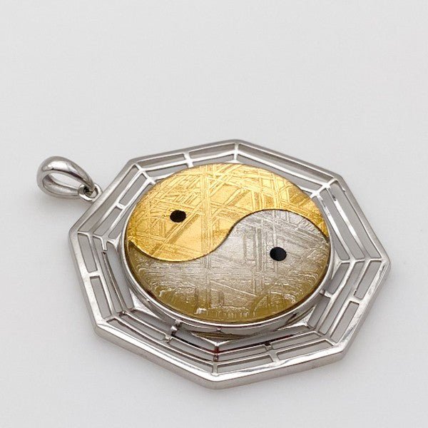 Dije ying yang de Muonionalusta - Dijes