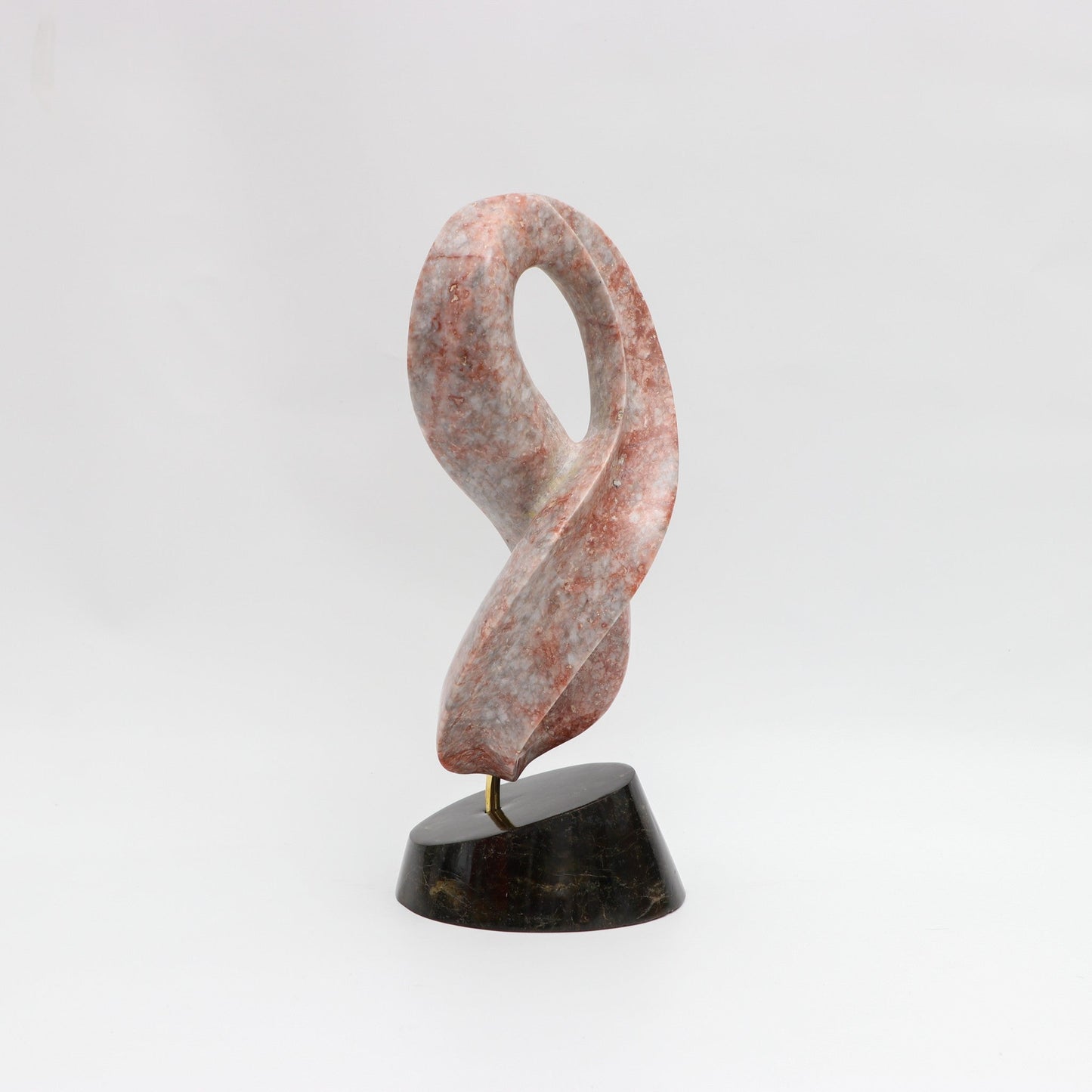 Eterno Equilibrio - Talla en piedra