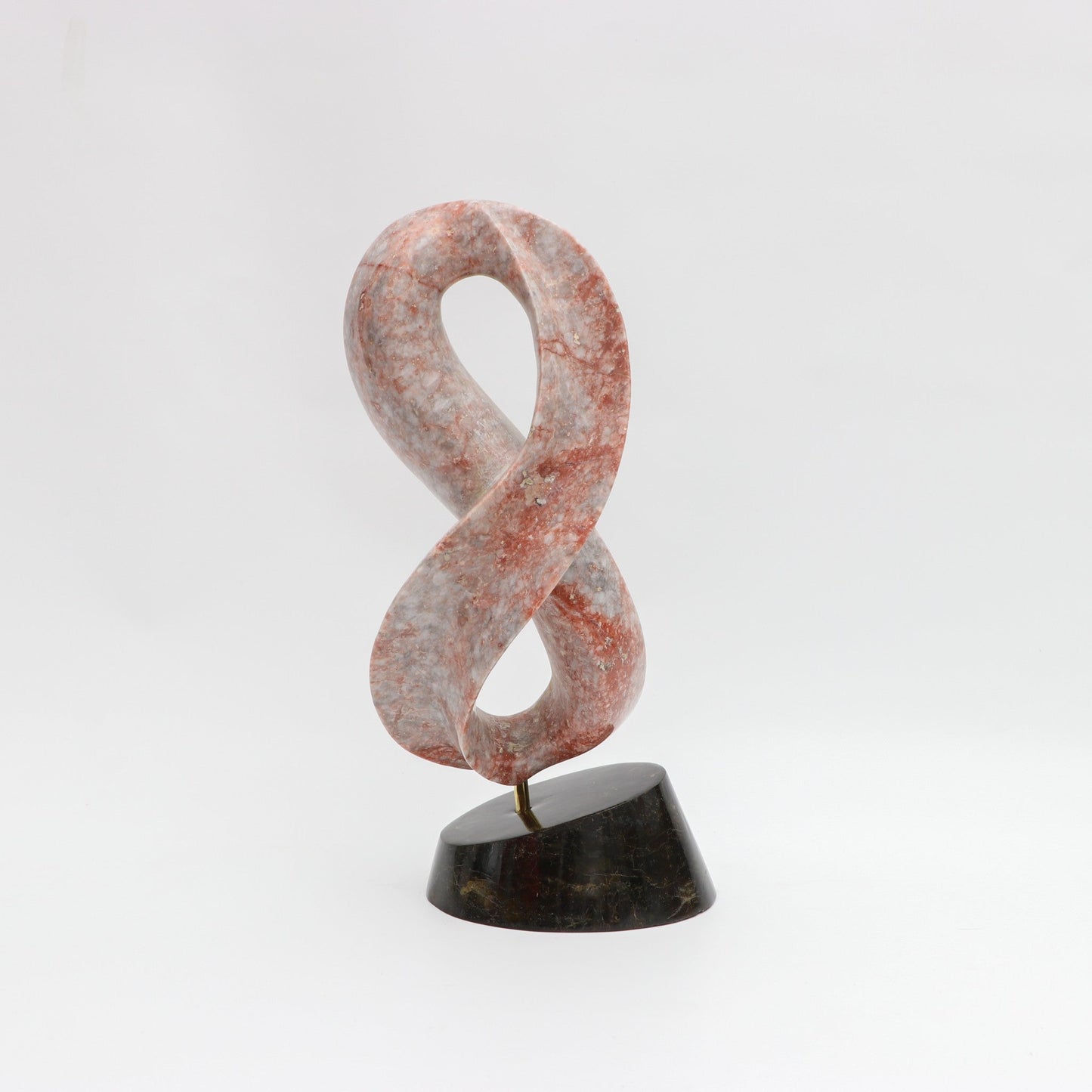 Eterno Equilibrio - Talla en piedra