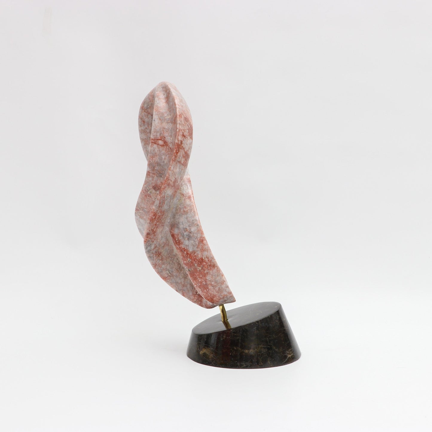 Eterno Equilibrio - Talla en piedra