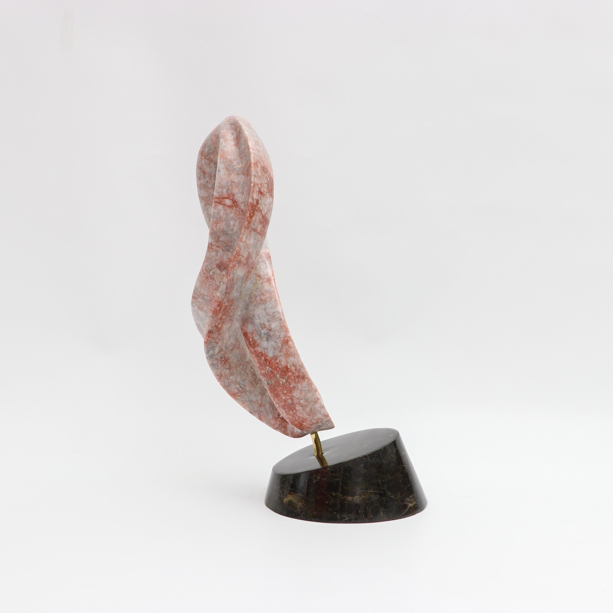 Eterno Equilibrio - Talla en piedra