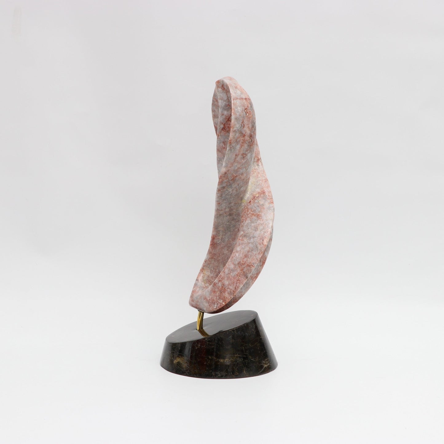 Eterno Equilibrio - Talla en piedra