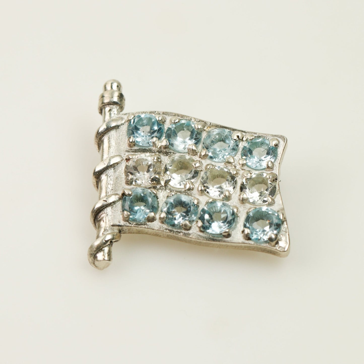 Pin Bandera Argentina en Topacio azul y blanco - Prendedores