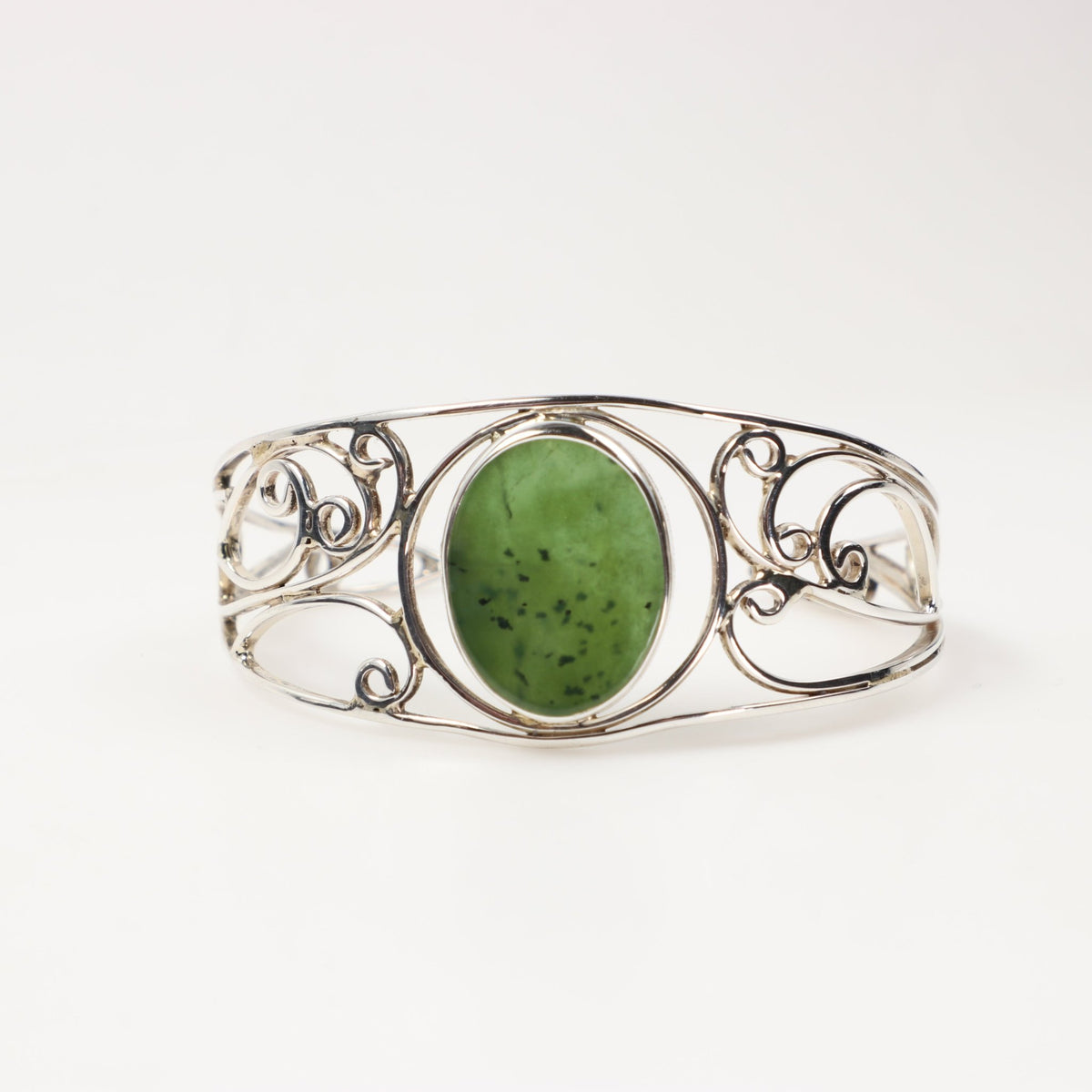 Pulsera de Jade elaborada en plata 950 - Pulseras