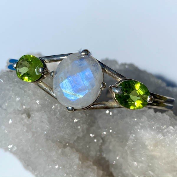 Pulsera de Piedra Luna y Peridoto - Pulseras